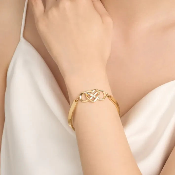 Custom Engraved Infinity & Heart Bracelet - Personalized Name Bangle, Ideal Gift for Daughter, Mom, Wife, Sister - Belbren