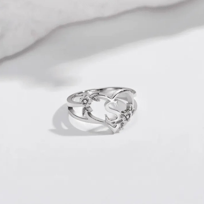 Custom Initial Heart & Flower Ring - Dainty Letter Design - Perfect Initial Ring for Anniversary or Birthday Gift for Her. - Belbren