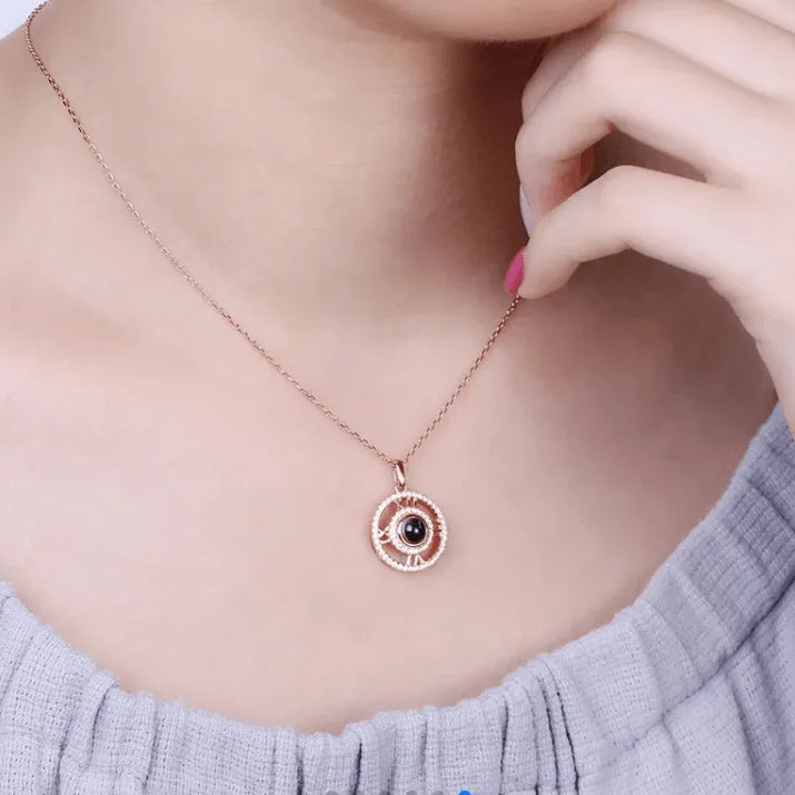 Sterling Silver 925 Memory Keeper Projection Necklace - Customizable Photo Pendant for Timeless Keepsakes - Belbren