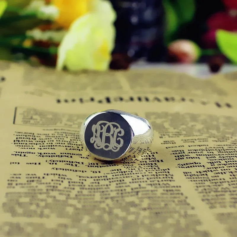 Customizable Monogram Signet Ring - Personalized Unisex Initials Engraved Jewelry - Belbren