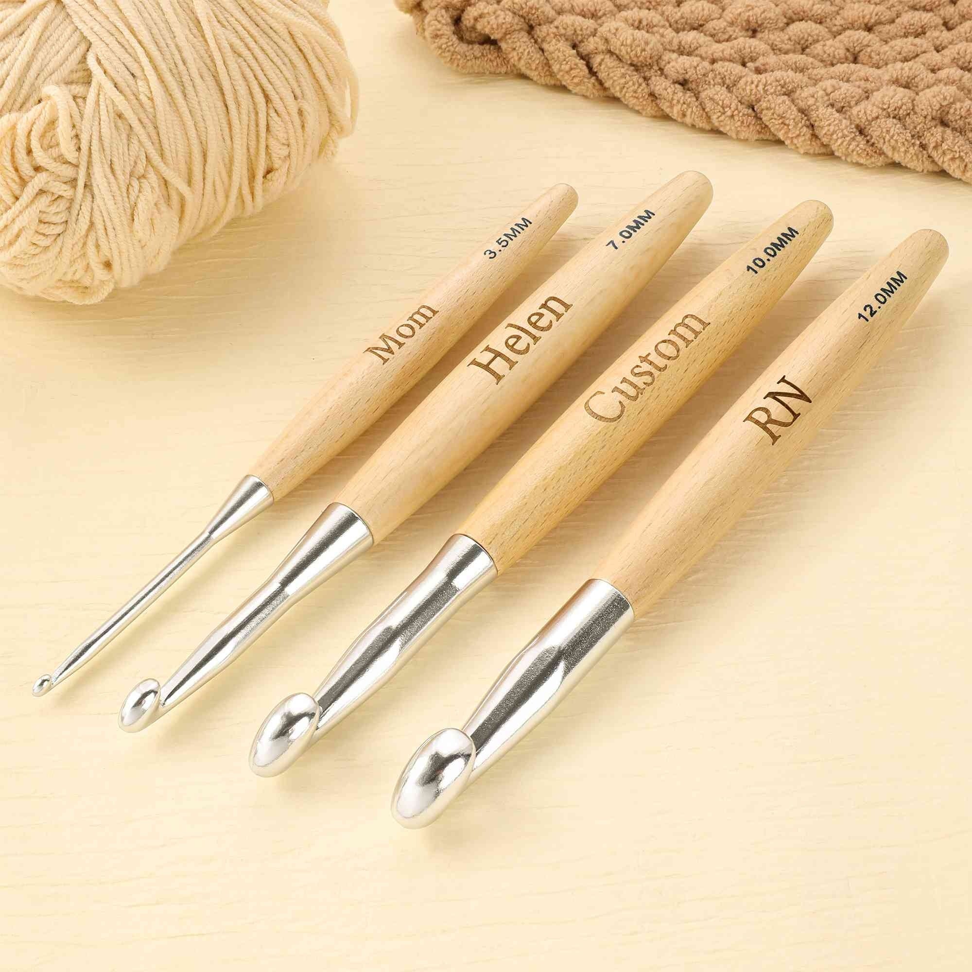 Wooden handled aluminum crochet hooks for crafting