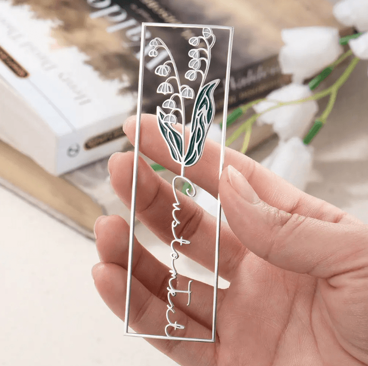 Engraved Birthflower Name Bookmark - Page Holder Birth Flower Design, Ideal Birthday Gift for Readers & Book Enthusiasts - Belbren