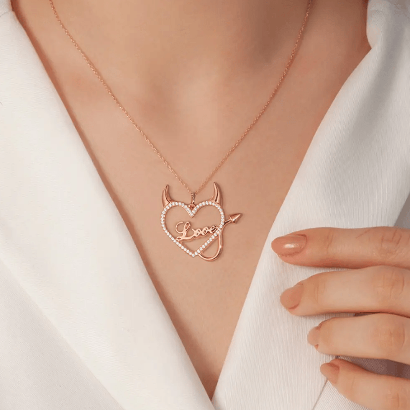 Personalized Name Necklace with Devil Heart Pendant – Custom Jewelry in Gold, Rose Gold, or Silver - Belbren