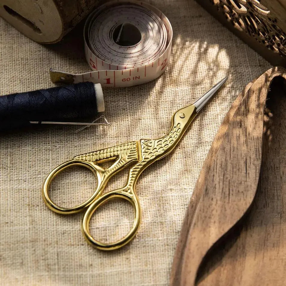 Vintage European/Stork Embroidery Scissors with Custom Engraved Wooden Box - Precision Sewing Tool for Crafters and DIY - Belbren